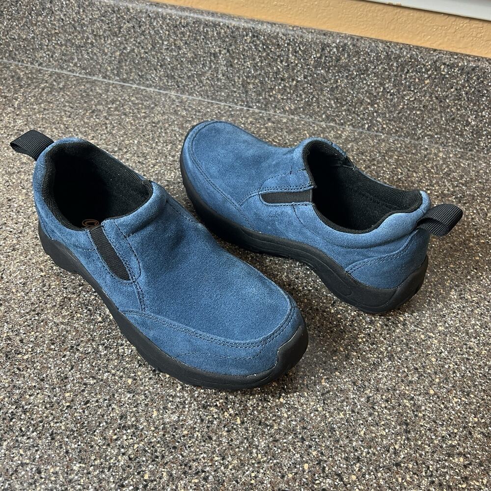 Cabela's Women's Size 7 M Blue Suede Flats Comfort Casual Slip On Lug Sole Shoes